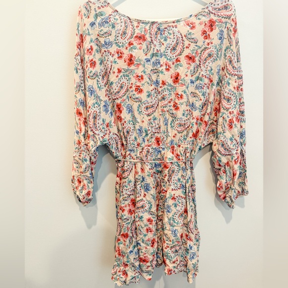 Red Dress Boutique Floral Paisley V-Neck Dress - Picture 5 of 6